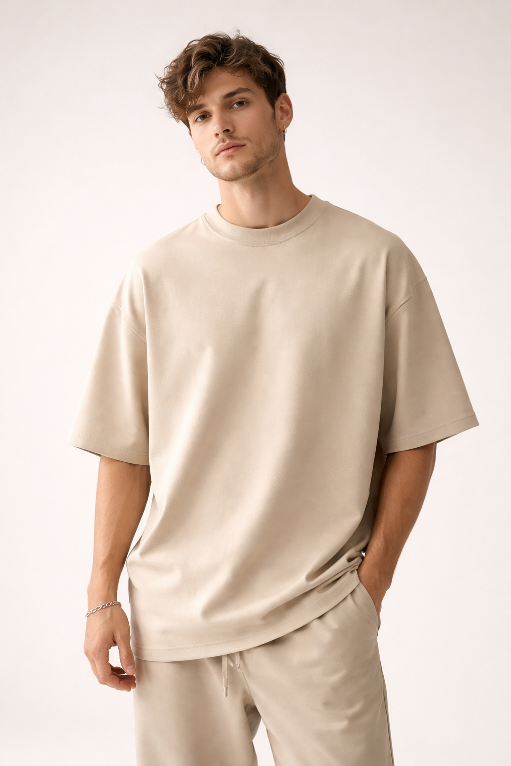 Футболка oversize бежевая